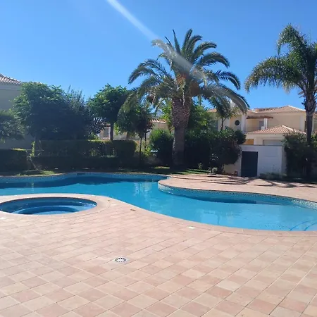 Aurora Lote 80 3 Bedroom * Lagos