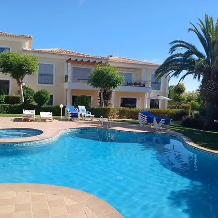 Aurora Lote 80 3 Bedroom Apartamento *